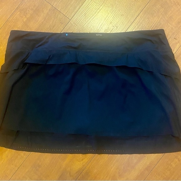 💙ATHLETA Laser Run Skirt/Skort-Black, size 2X - Picture 1 of 8